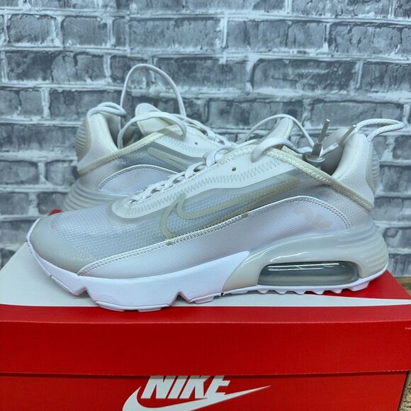 Nike Air Max 2090 Swoosh Triple White Shoes BV9977-100 Mens Size 8 New - Picture 1 of 7